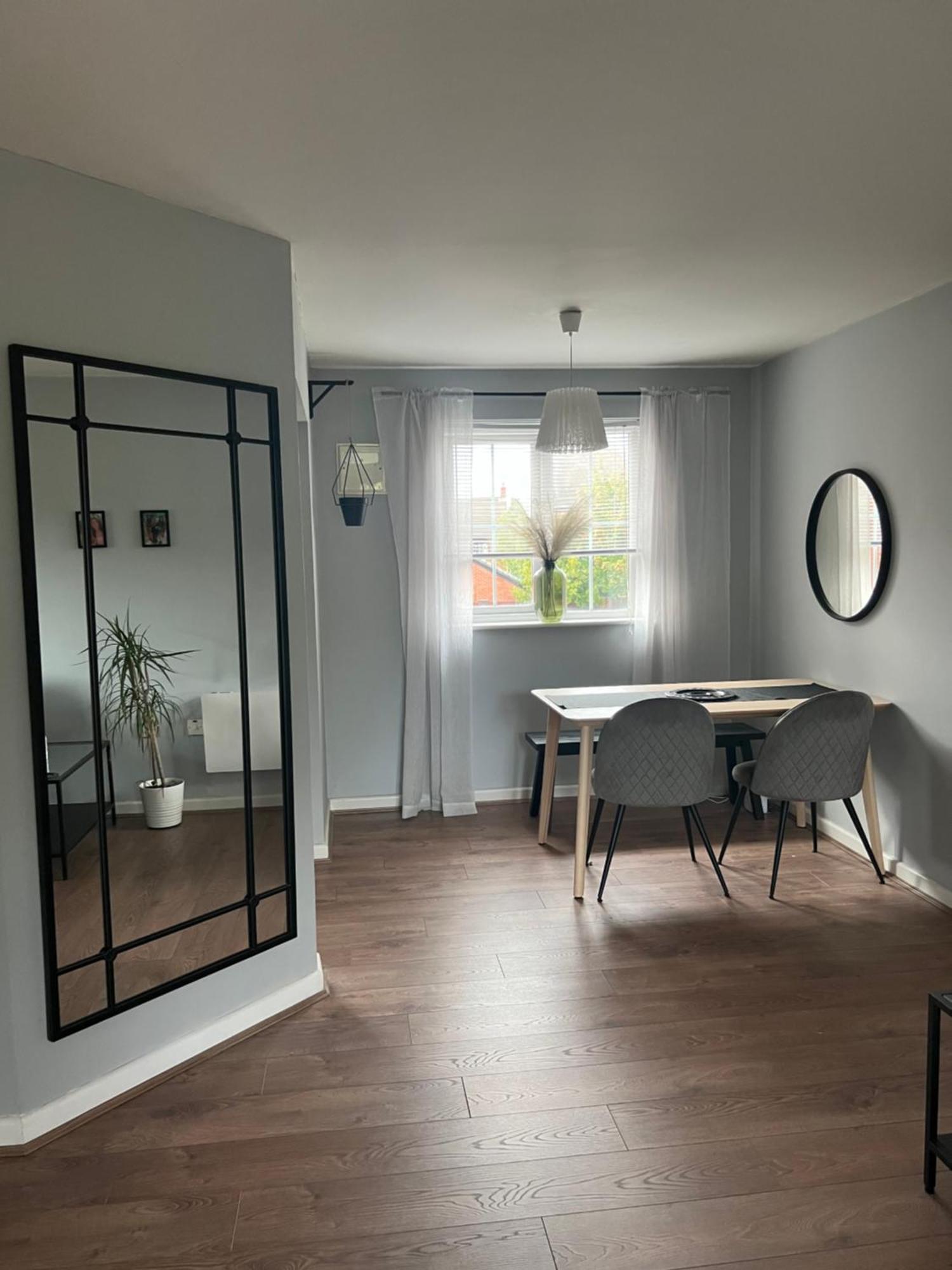 Warrington Apartment Great Sankey Ngoại thất bức ảnh